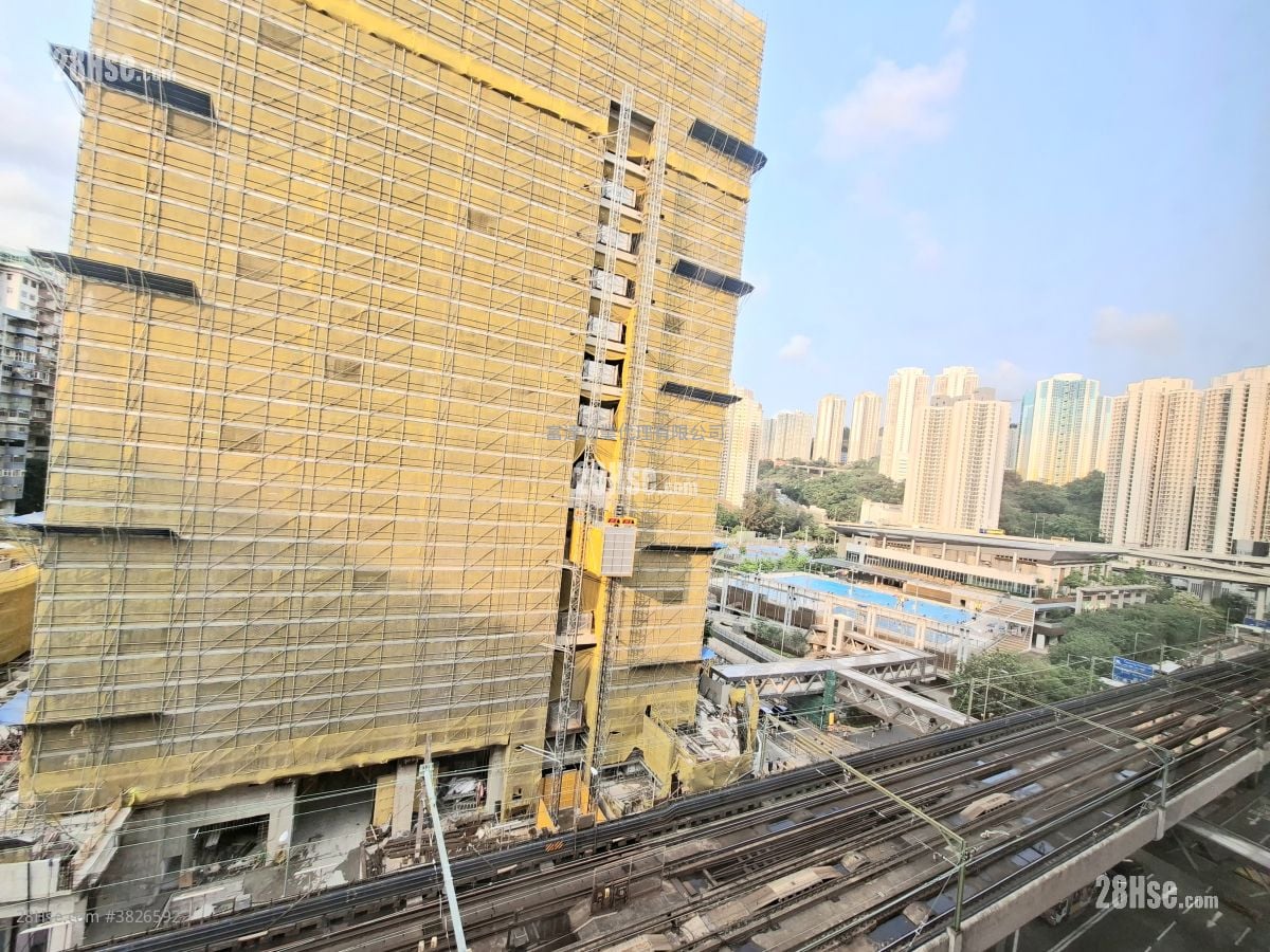 Lladro Centre Rental 775 ft²