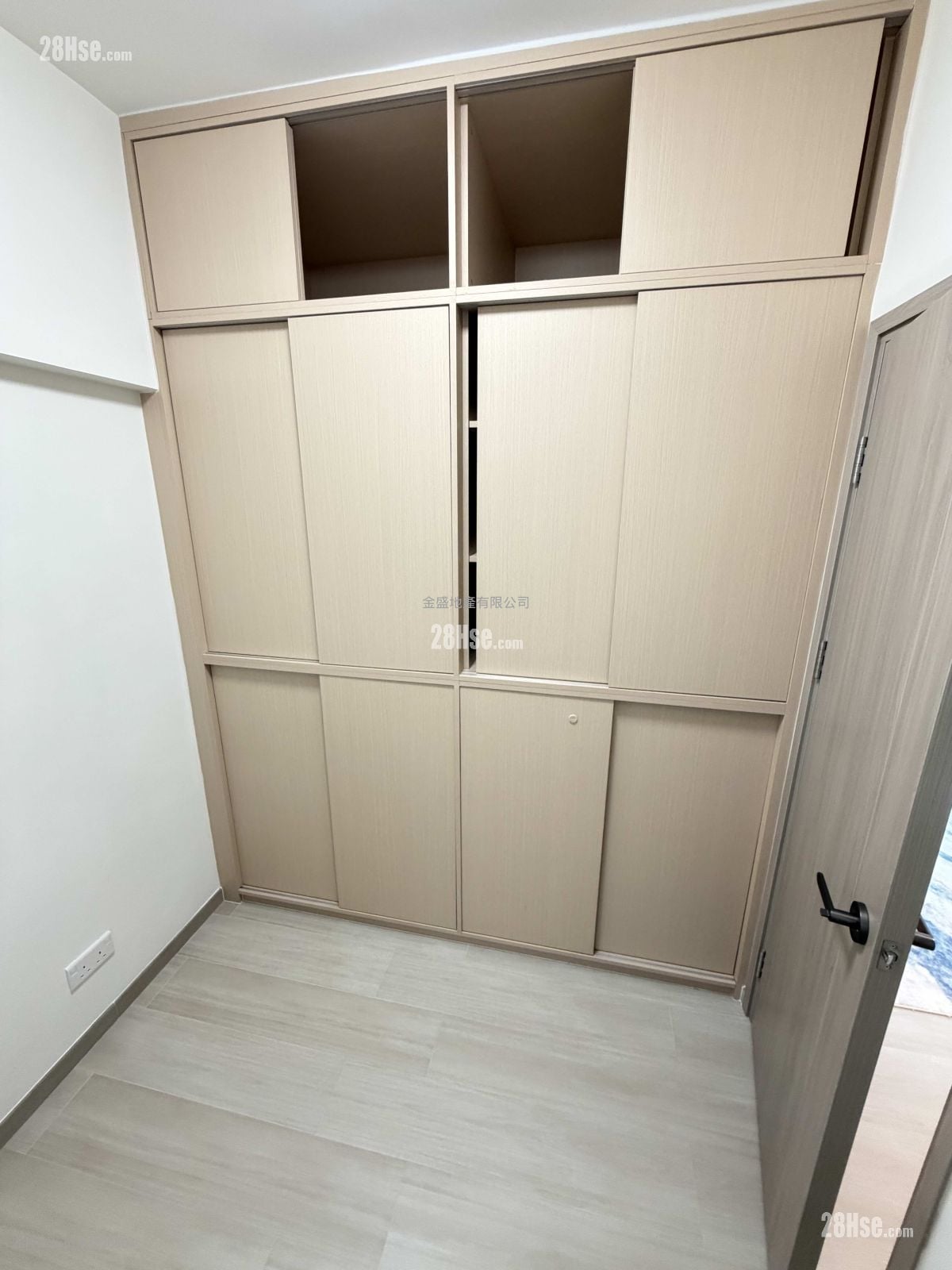 單幢樓房 租盤 2 房 , 1 浴室 495 平方呎