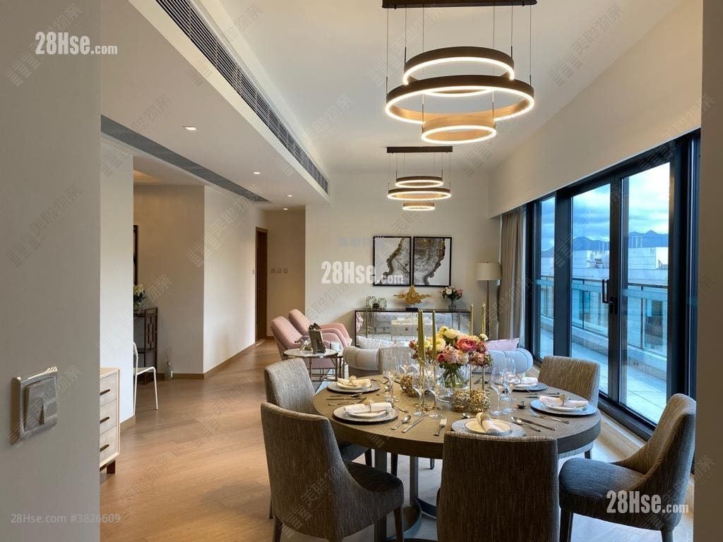 St.moritz Sell 4 Bedrooms , 3 Bathrooms 1,519 ft²