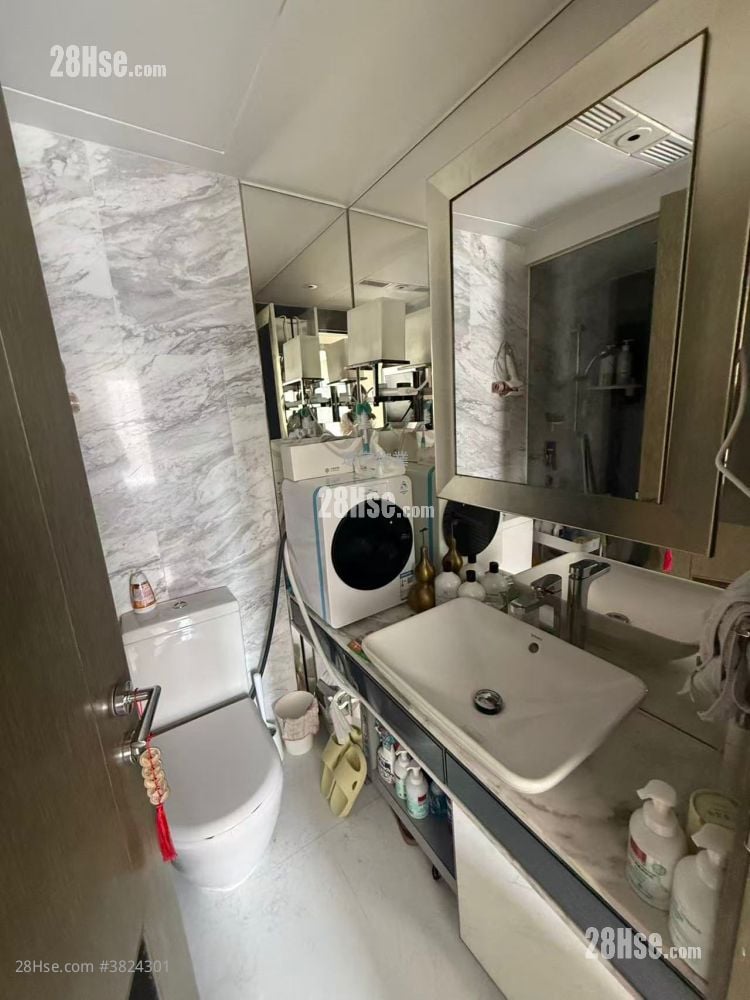 Centrepoint Rental 3 Bedrooms , 2 Bathrooms 672 ft²