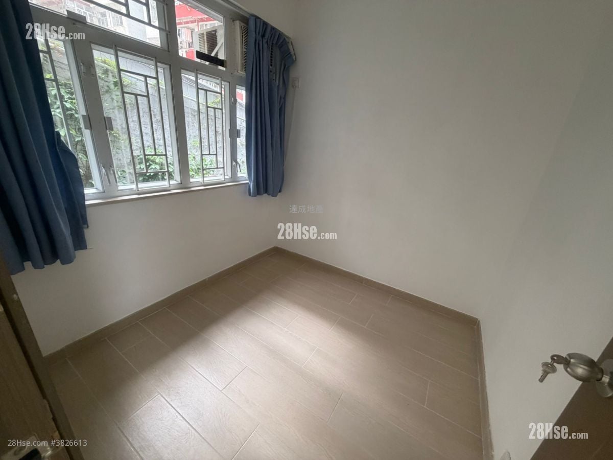 觀塘大廈 售盤 2 房 , 1 浴室 397 平方呎