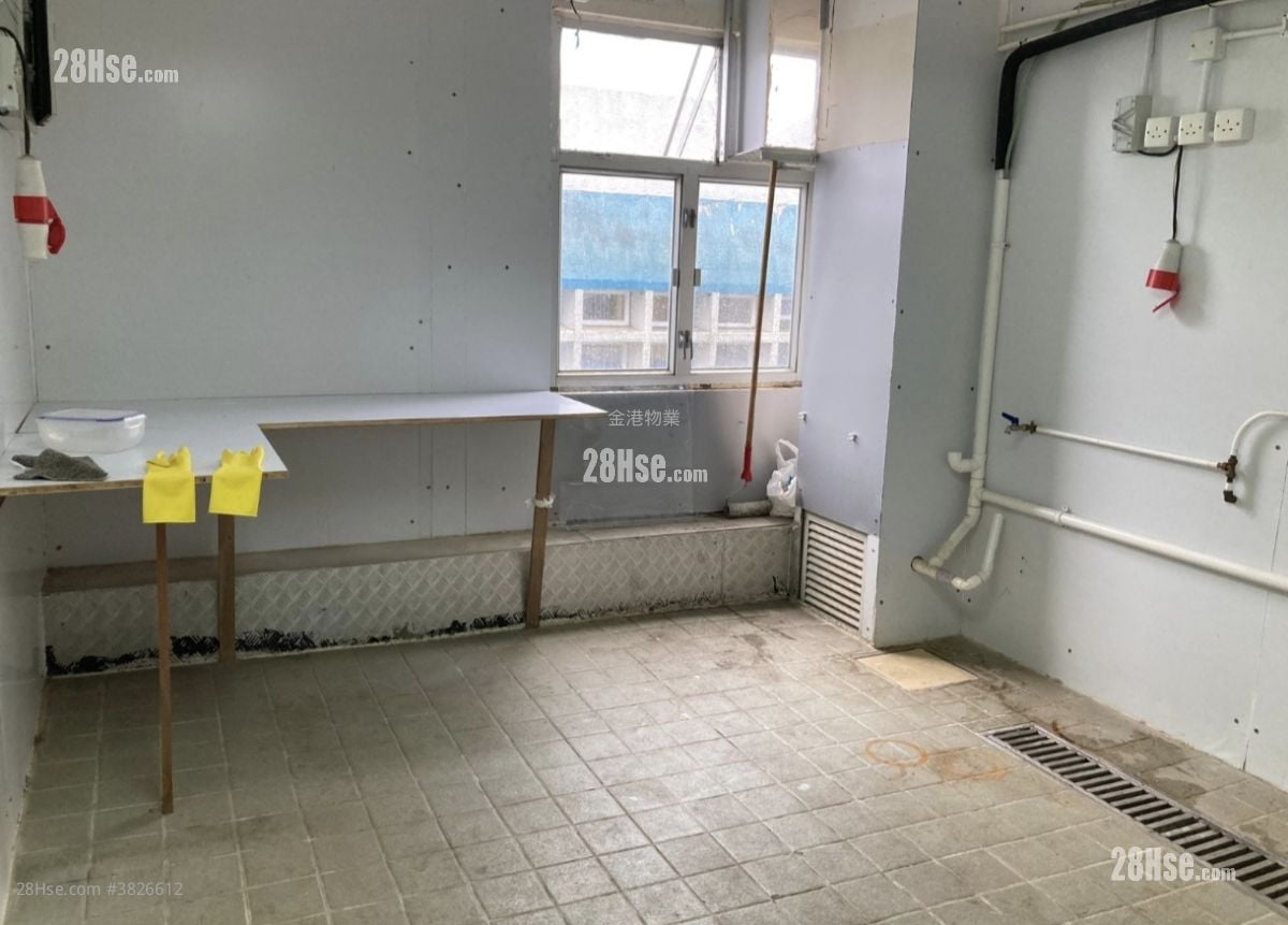 Harbour Centre Rental 2 Bedrooms , 1 Toilet