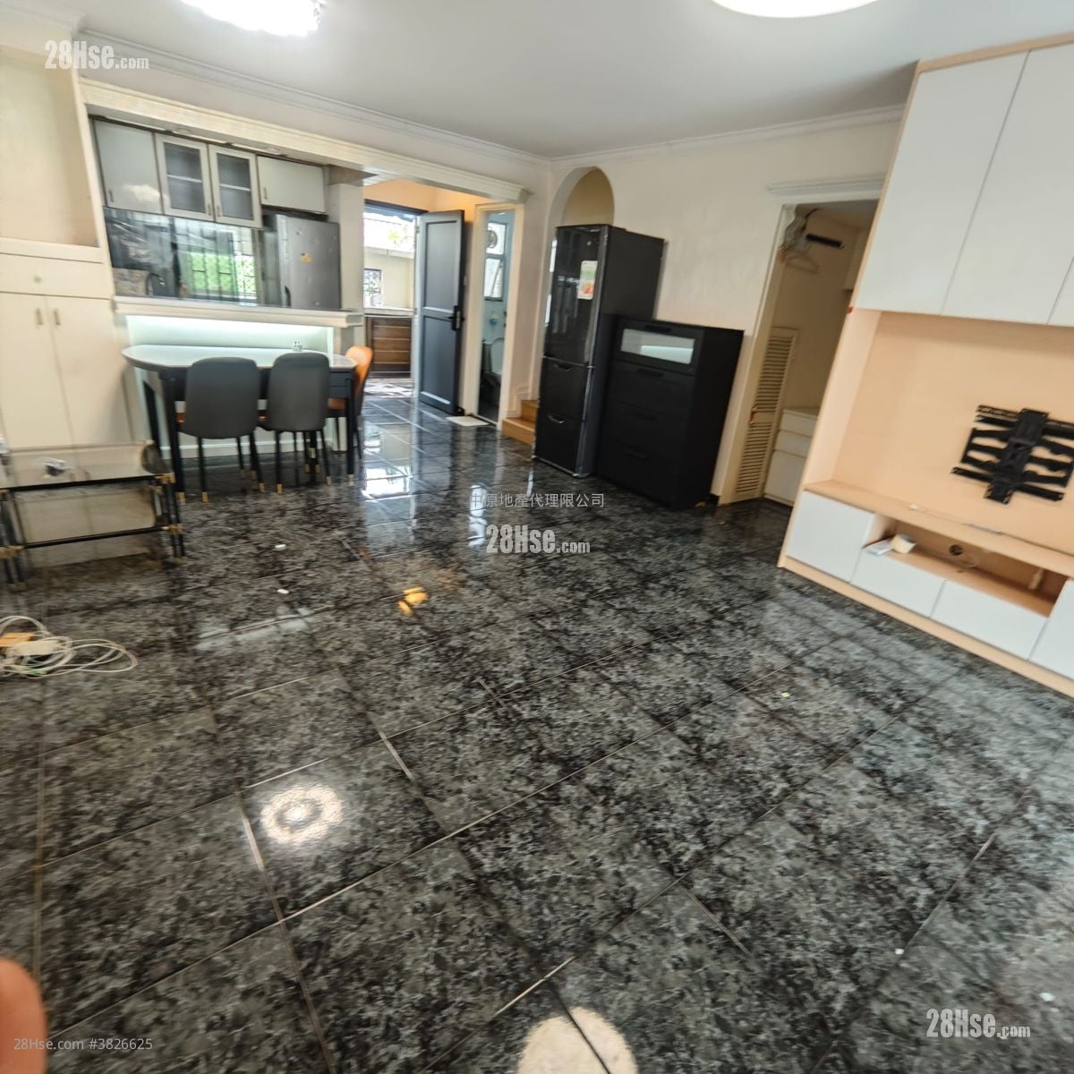 錦繡花園 租盤 3 房 , 2 浴室 848 平方呎