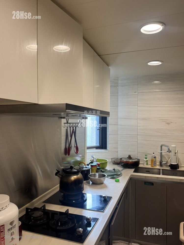 爱海颂 租盘 3 房 , 2 浴室 771 平方尺