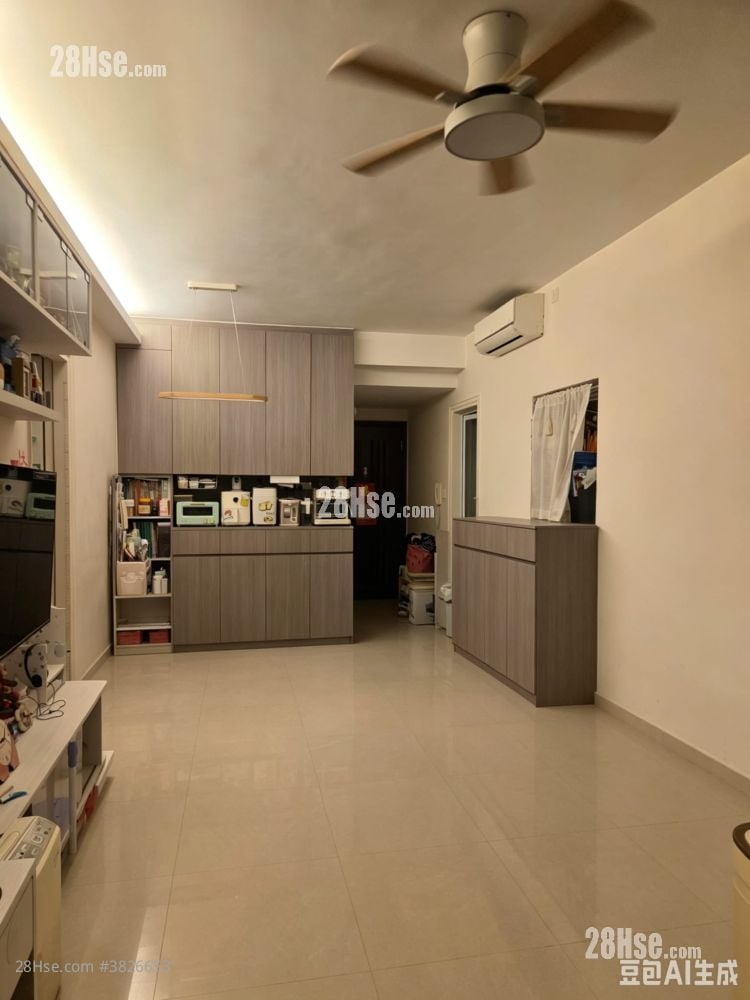 领峰 租盘 3 房 , 2 浴室 673 平方尺