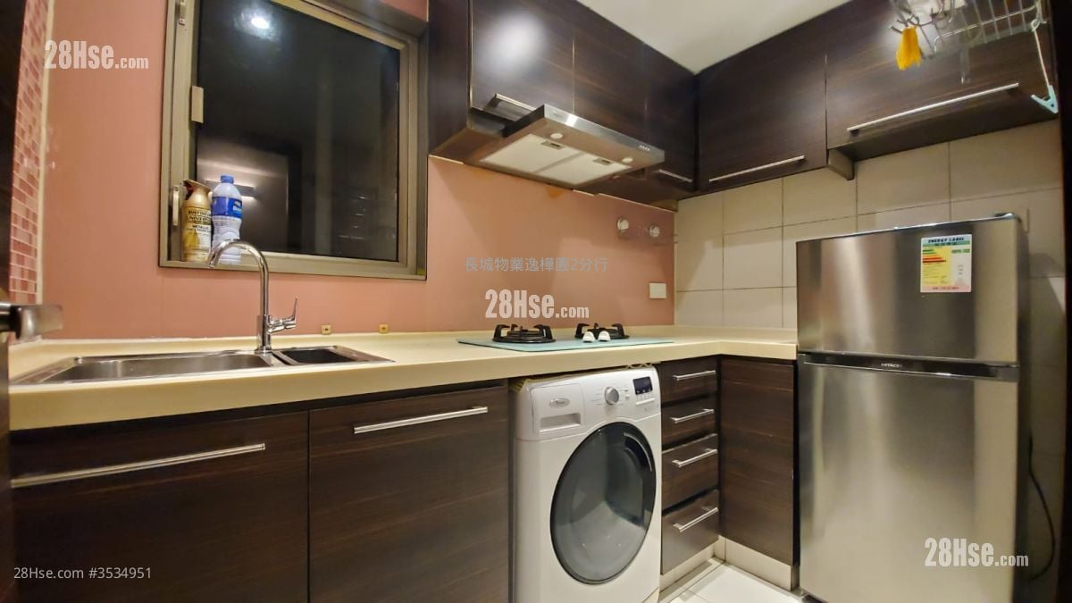 Splendid Place Sell 3 Bedrooms , 1 Bathroom 573 ft²