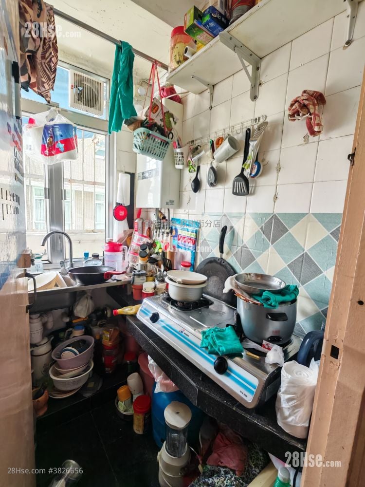 恒順大廈 售盤 2 房 , 1 浴室 263 平方呎