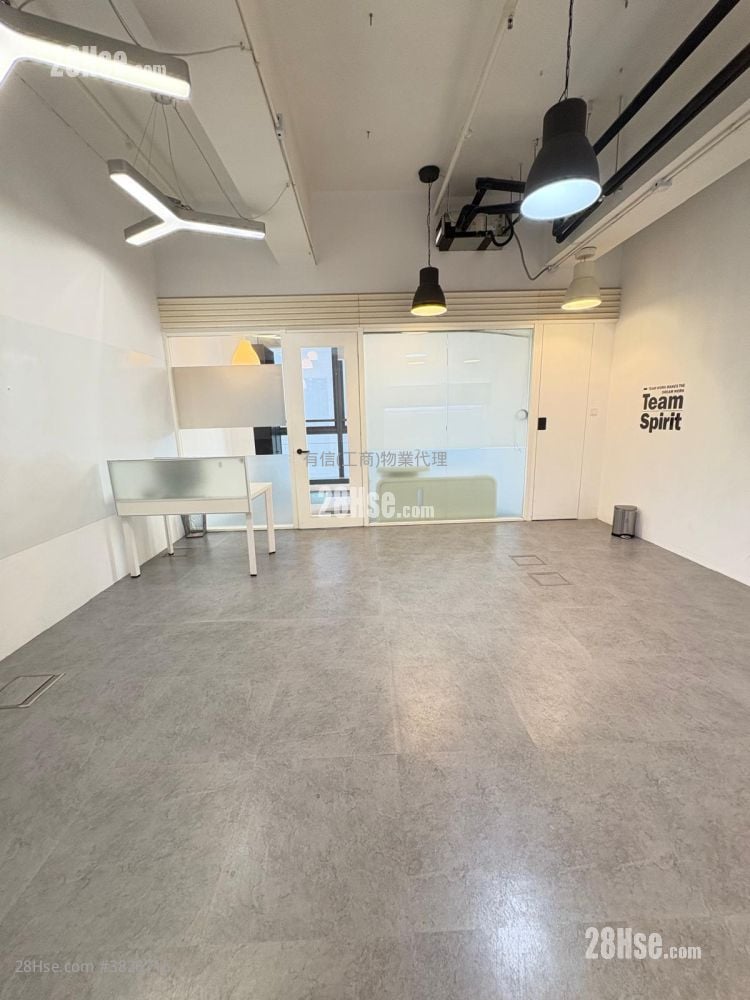 Global Gateway Tower 租盤 1 房 614 平方呎