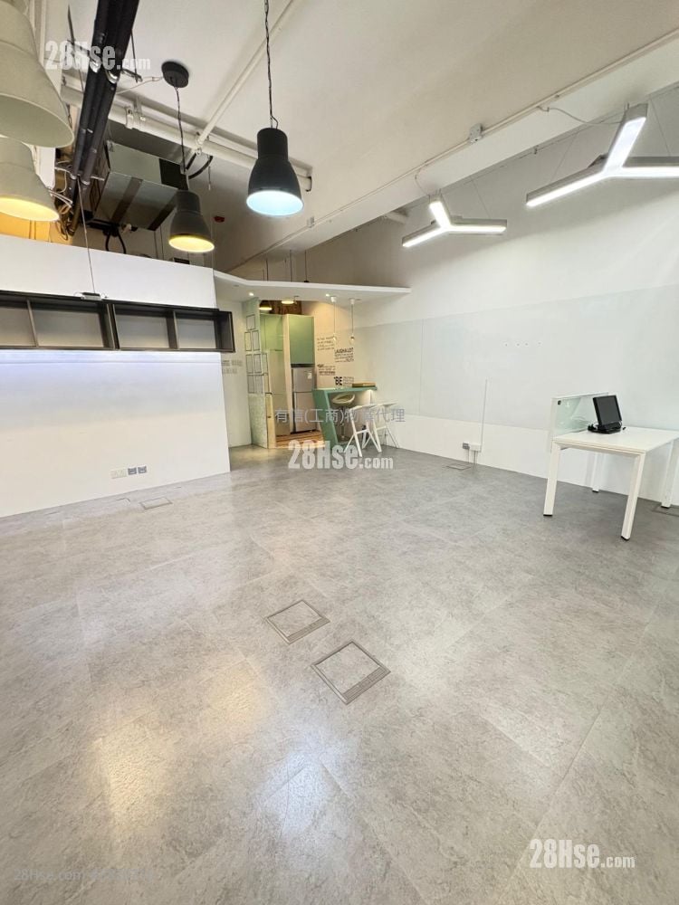 Global Gateway Tower 租盤 1 房 614 平方呎