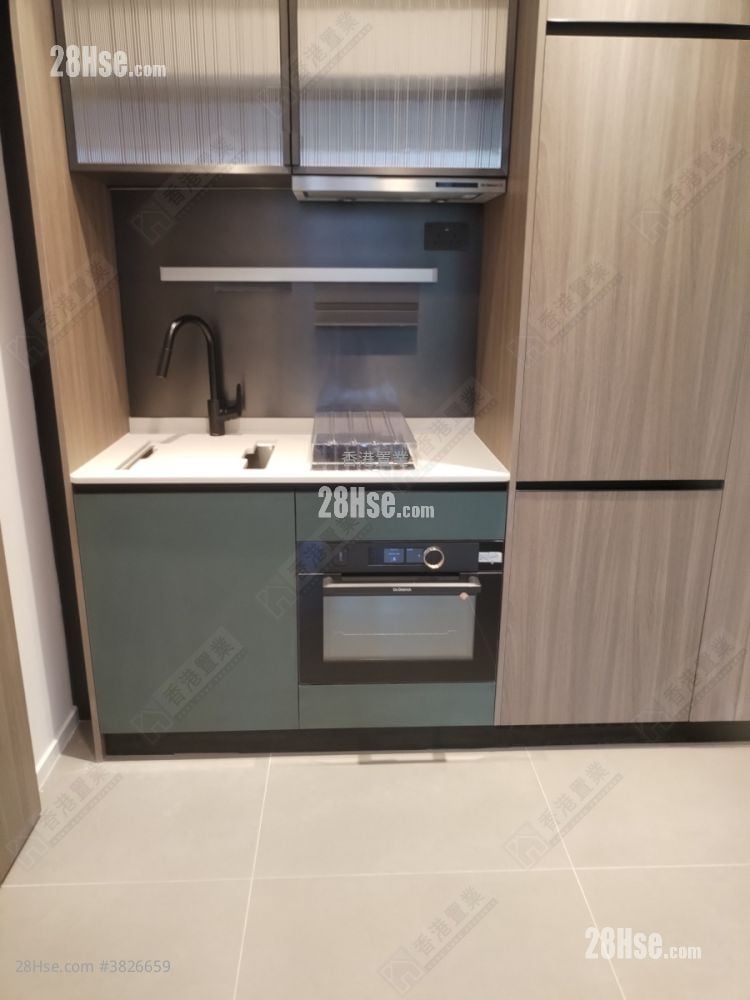 Larchwood 租盤 1 房 , 1 浴室 267 平方呎