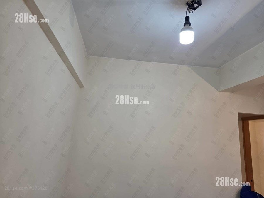 荔枝角道311號 5/F.,唐樓 租盤 2 房 , 1 浴室 271 平方呎