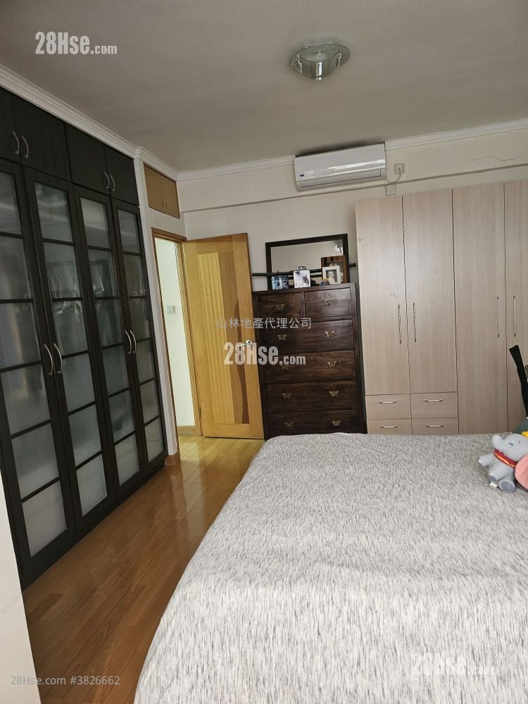 环海大厦 租盘 2 房 , 1 浴室 747 平方尺