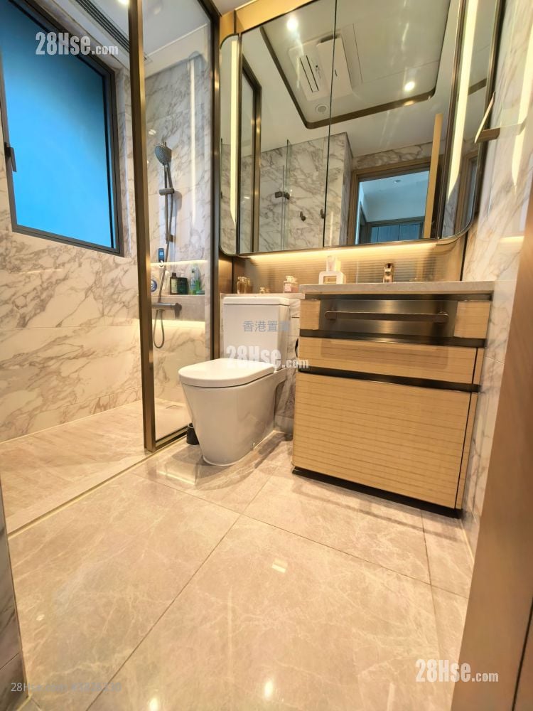 Grand Victoria Sell 3 Bedrooms , 3 Bathrooms 826 ft²