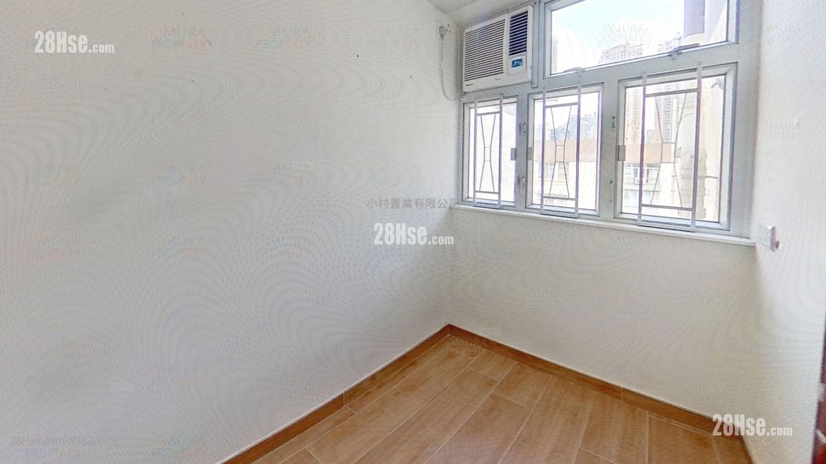 Mei Foo Sun Chuen Sell 4 Bedrooms , 2 Bathrooms 590 ft²