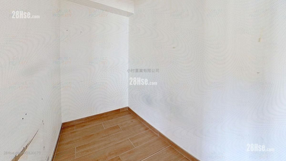 Mei Foo Sun Chuen Sell 4 Bedrooms , 2 Bathrooms 590 ft²