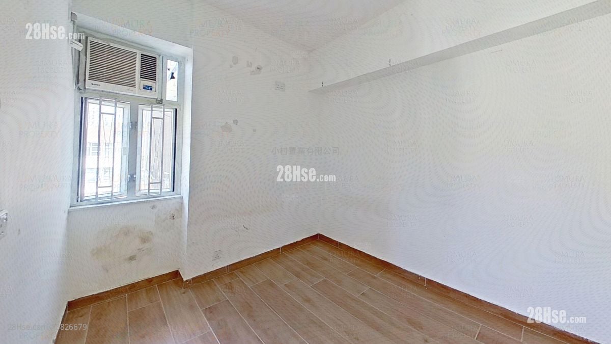 Mei Foo Sun Chuen Sell 4 Bedrooms , 2 Bathrooms 590 ft²