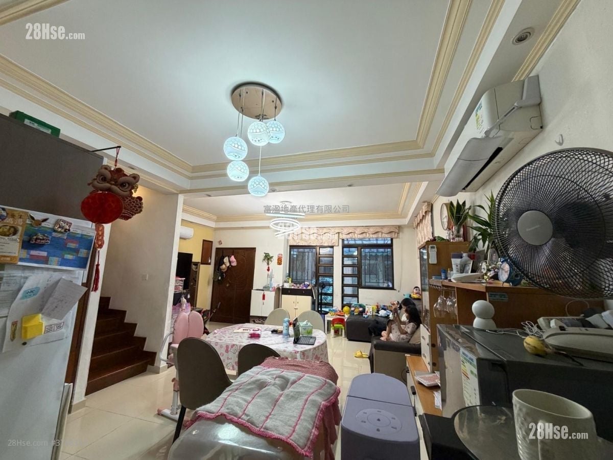 村屋 售盤 4 房 , 4 浴室