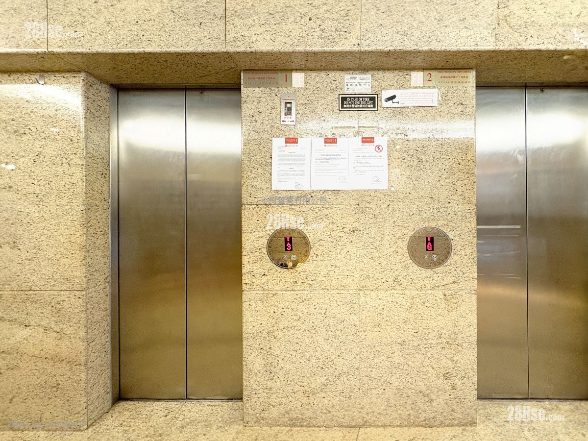 Lobby: Mei Foo Sun Chuen Sell 4 Bedrooms , 2 Bathrooms 590 ft²