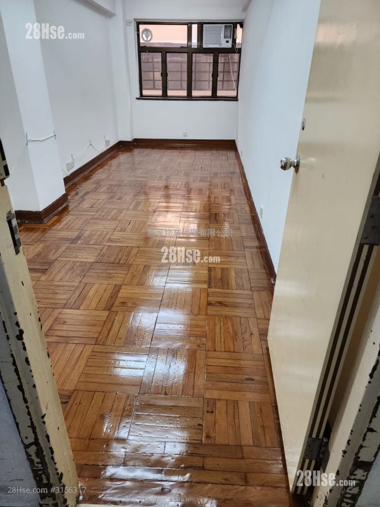 章記大廈 租盤 開放式間隔 180 平方呎