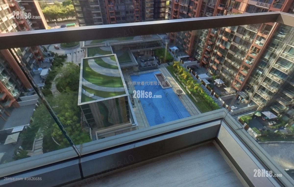 Centra Horizon Sell 3 Bedrooms 1,019 ft²