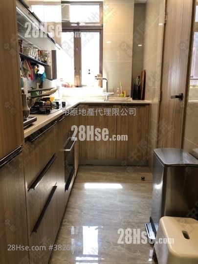 Centra Horizon Sell 3 Bedrooms 1,019 ft²