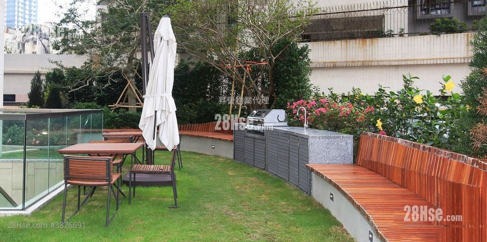 Upper East Rental Studio , 1 Bathroom 229 ft²