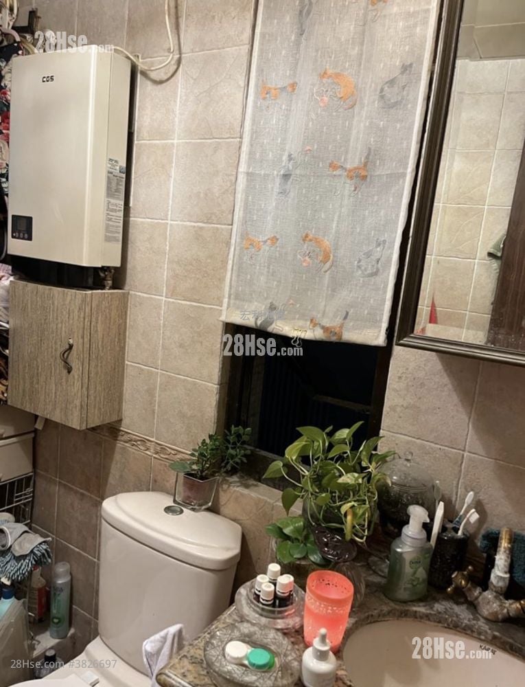 Neptune Terrace Sell 2 Bedrooms 593 ft²