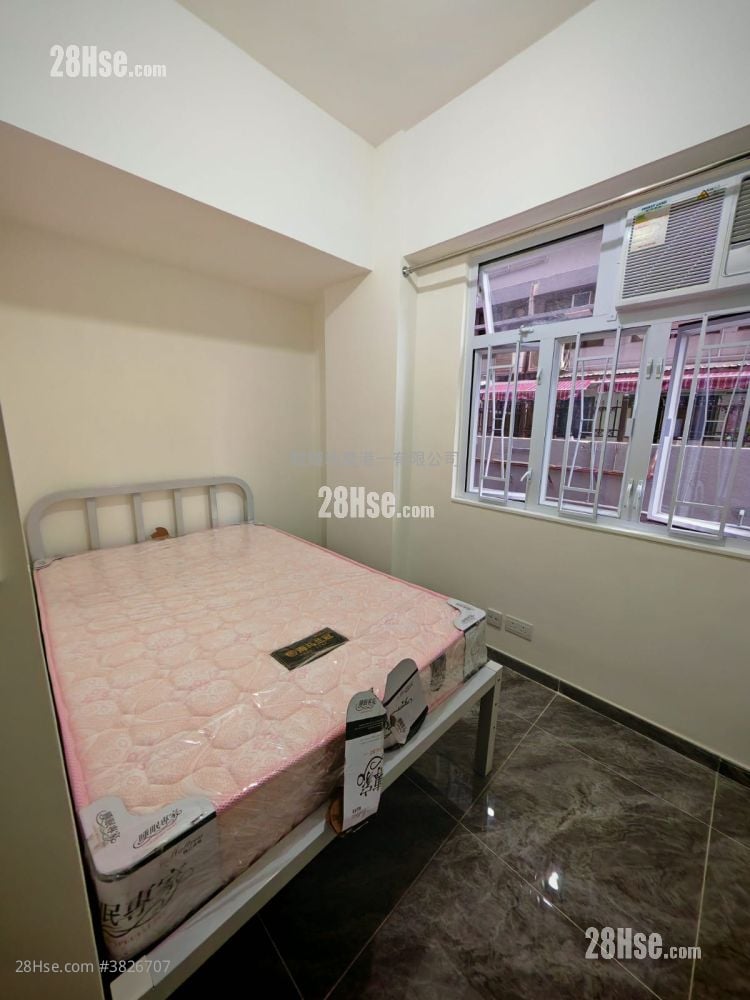 Golden Mansion Rental Studio , 1 Bathroom 140 ft²