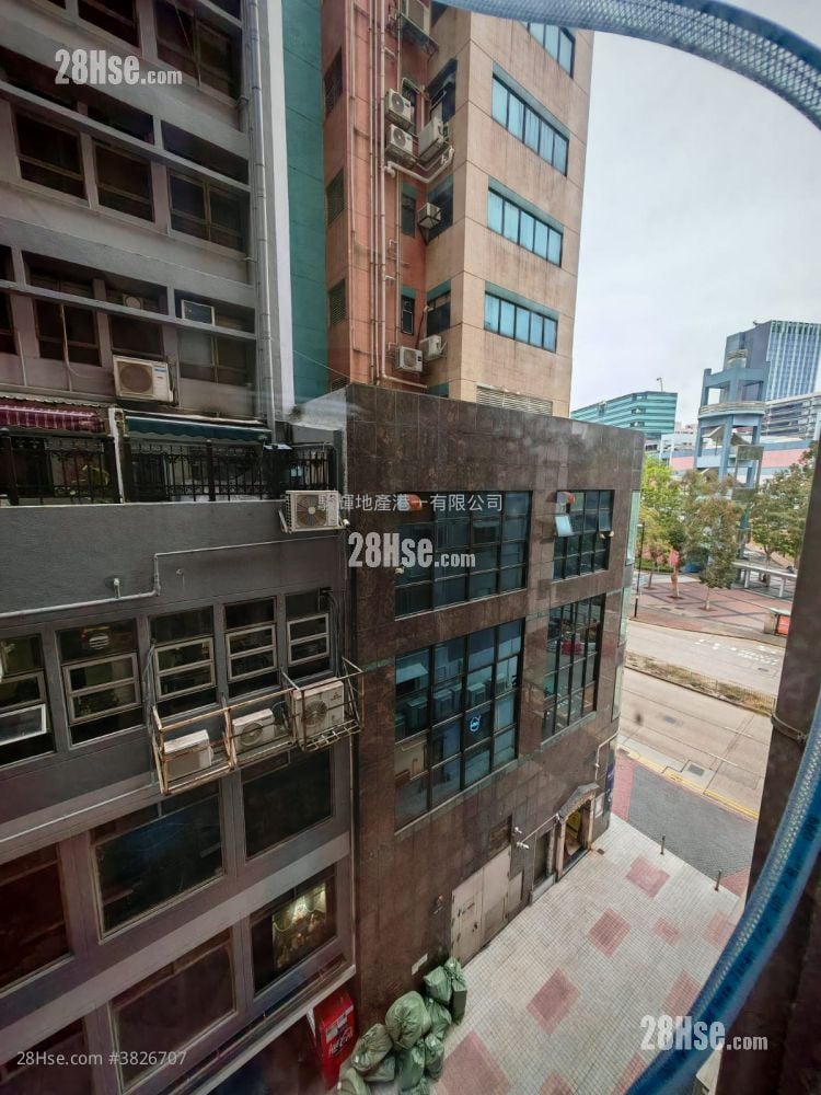 Golden Mansion Rental Studio , 1 Bathroom 140 ft²