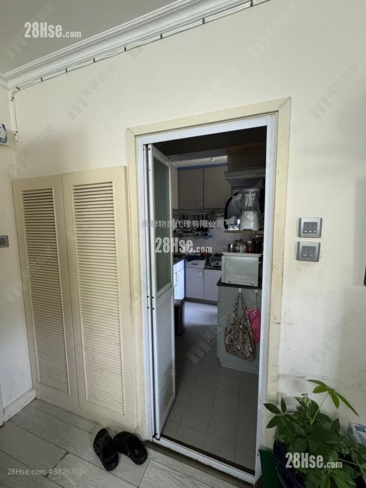 显明苑 售盘 1 房 607 平方尺