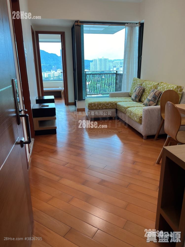 Noble Hill Sell 2 Bedrooms 442 ft²