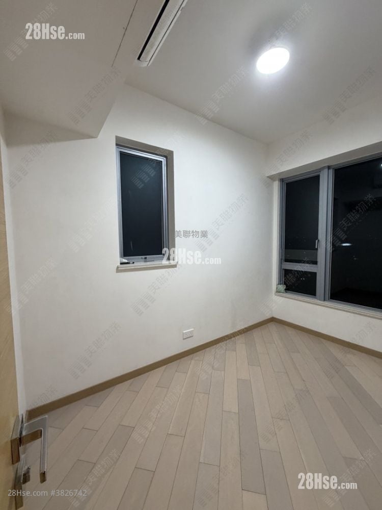 峻巒 租盤 2 房 466 平方呎