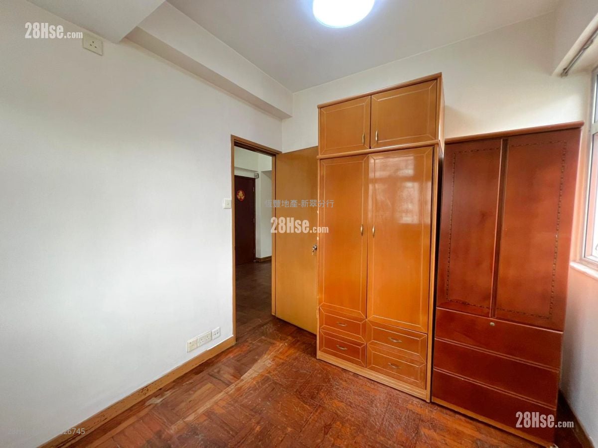 柴灣戲院大廈 租盤 2 房 , 1 浴室 408 平方呎