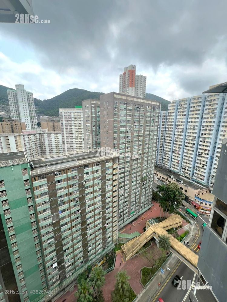 柴灣戲院大廈 租盤 2 房 , 1 浴室 408 平方呎