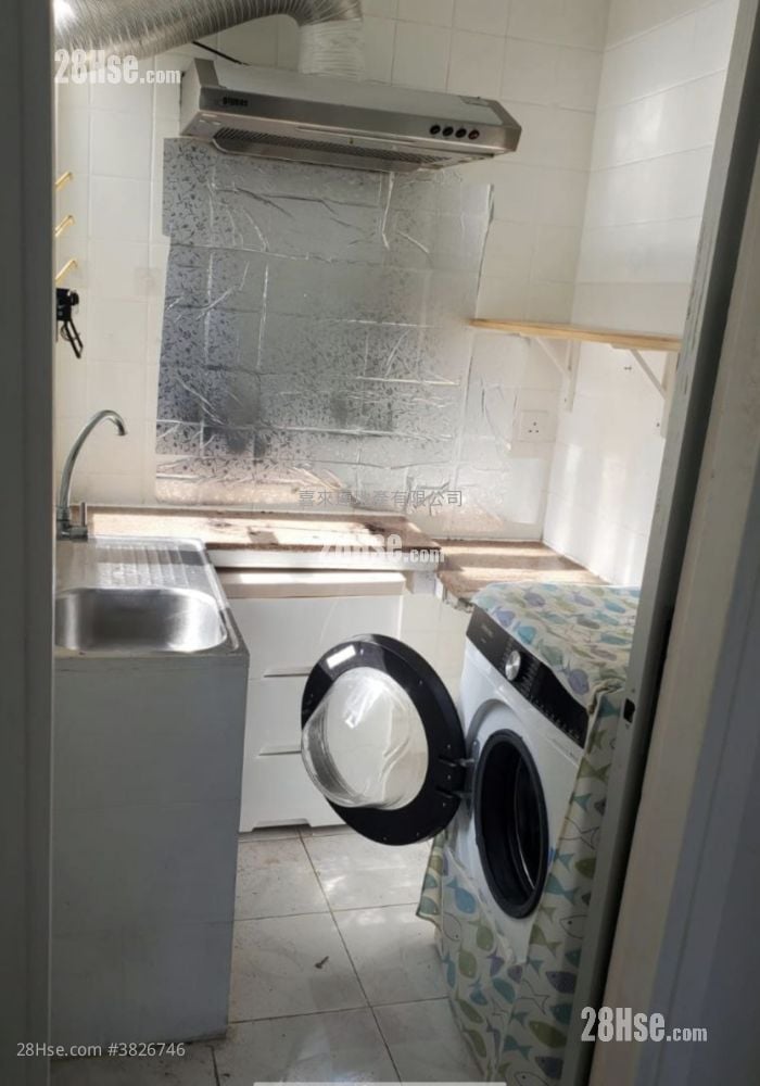 晨光大廈 租盤 2 房 , 1 浴室 338 平方呎