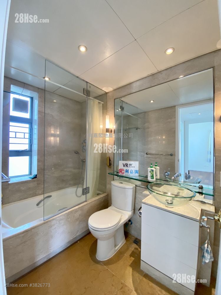 浴室: 貝沙灣 售盤 2 房 , 1 浴室 614 平方呎