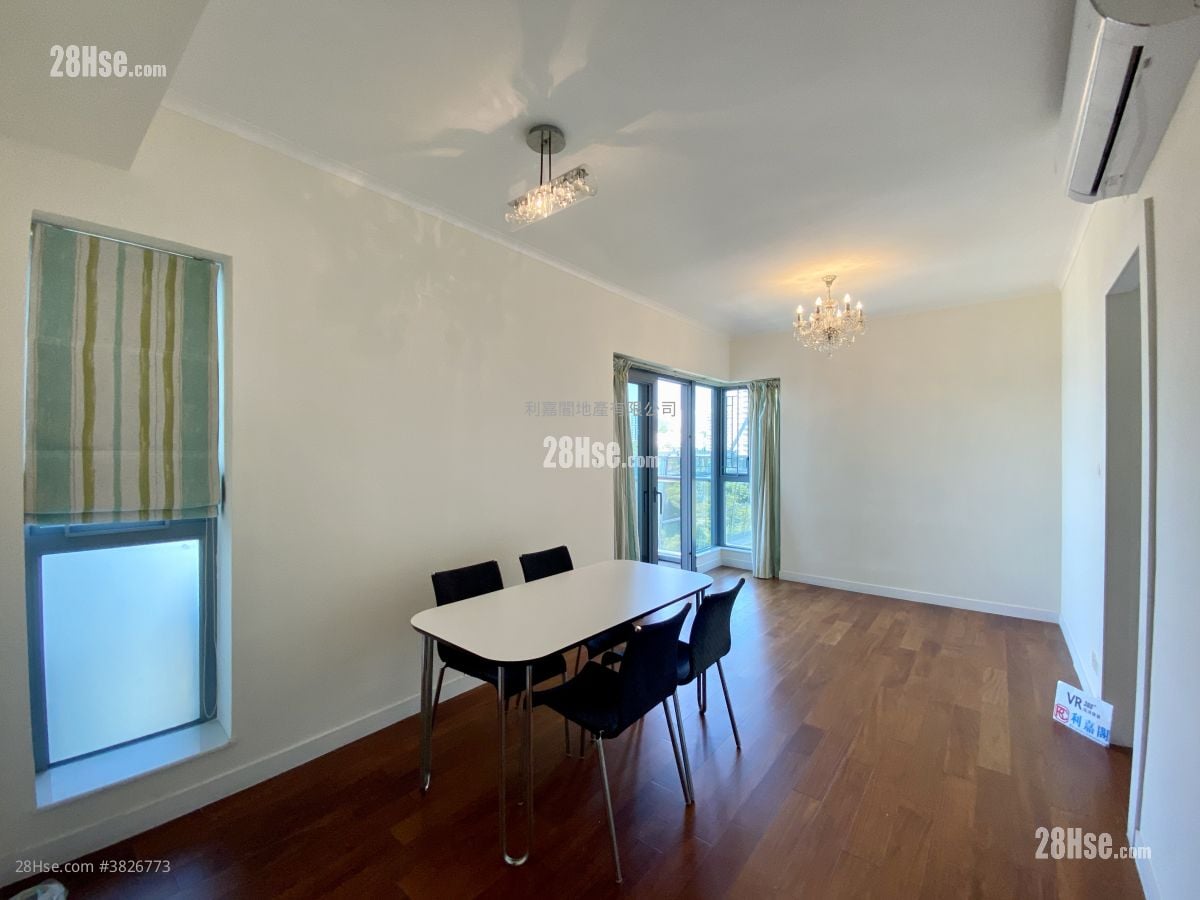 廳: 貝沙灣 售盤 2 房 , 1 浴室 614 平方呎