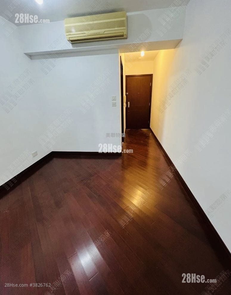 The Long Beach Sell 2 Bedrooms 563 ft²