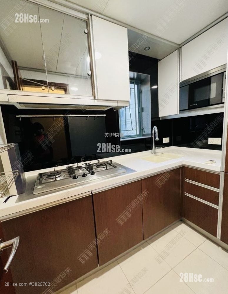 The Long Beach Sell 2 Bedrooms 563 ft²