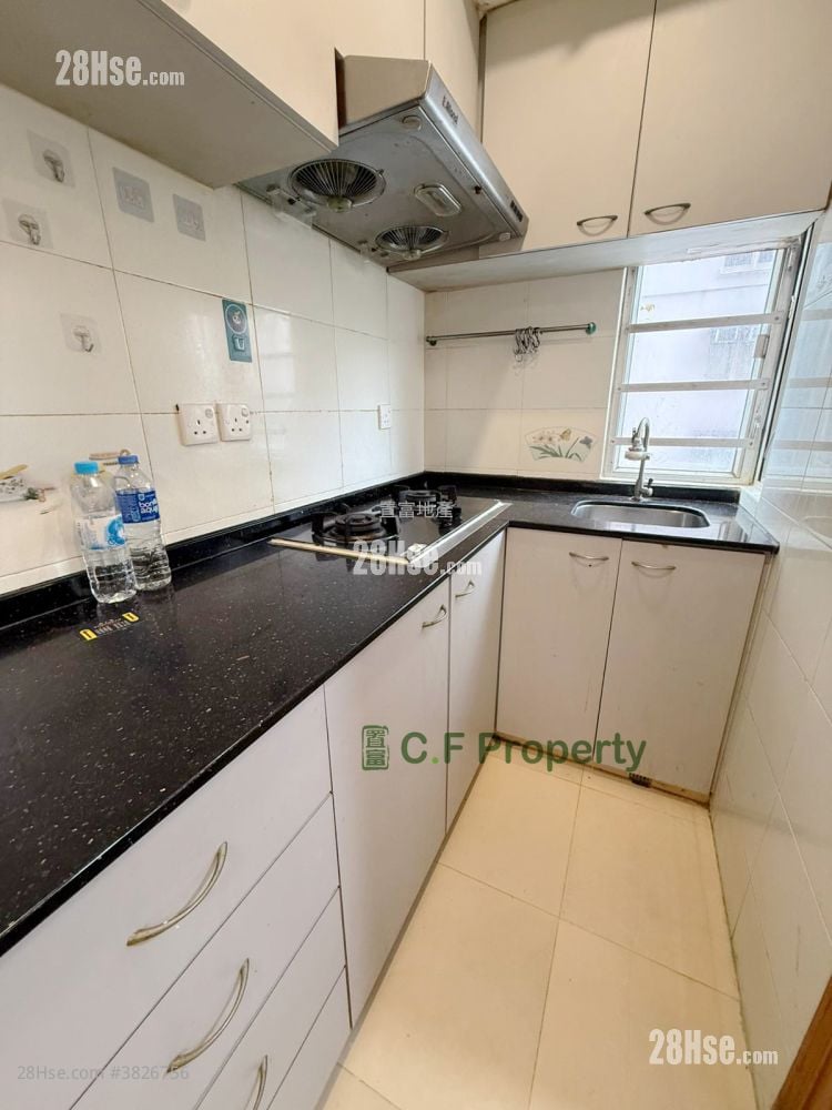 Foon Tak Building Sell 2 Bedrooms , 1 Bathroom 333 ft²