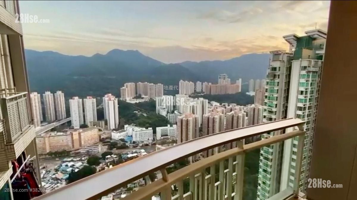 名城 售盘 4 房 , 3 浴室 958 平方尺