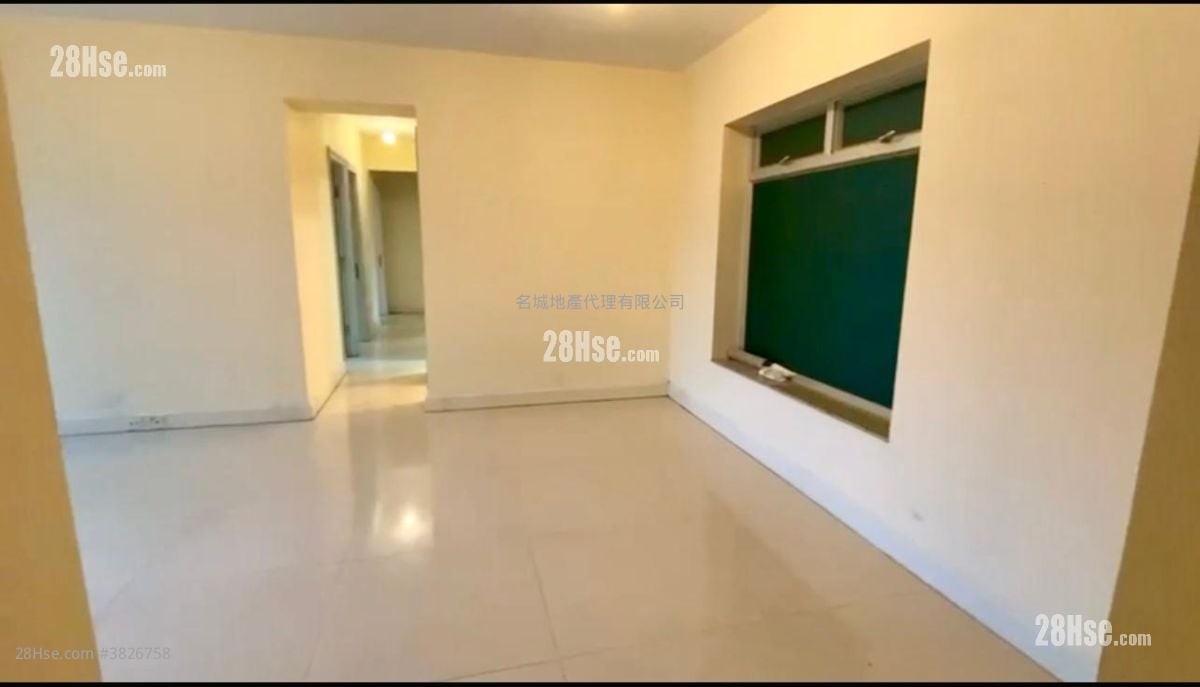 名城 售盘 4 房 , 3 浴室 958 平方尺