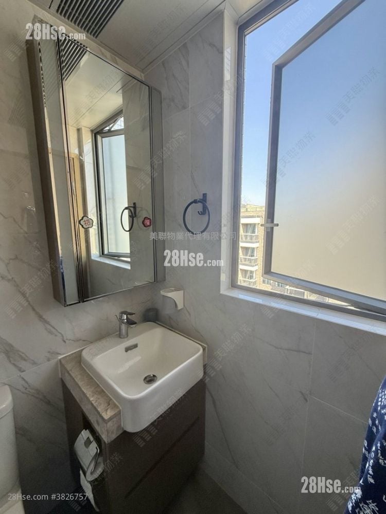 Astoria Crest Sell 1 Bedroom , 1 Bathroom 299 ft²