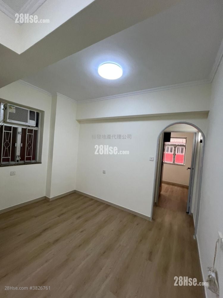 中美樓 租盤 2 房 400 平方呎