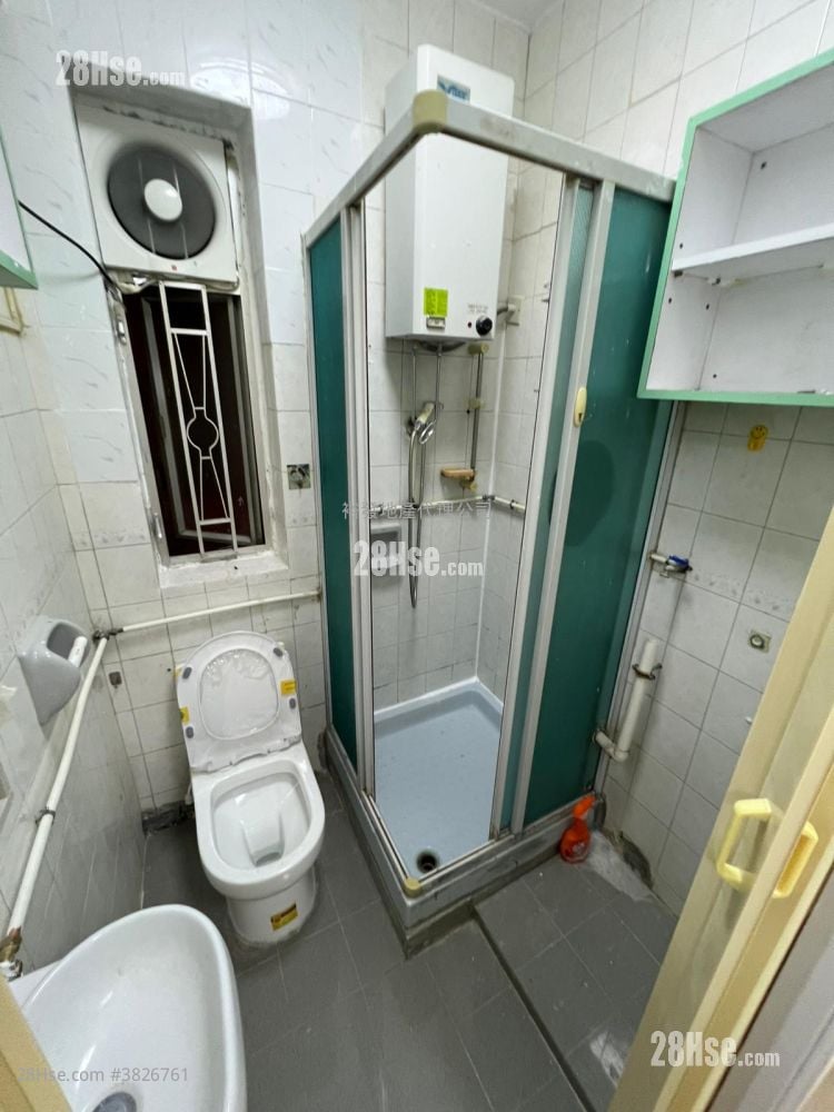 中美樓 租盤 2 房 400 平方呎