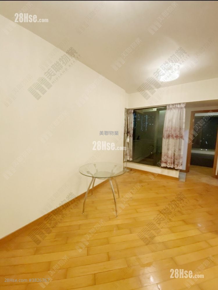 Noble Hill Sell 2 Bedrooms , 1 Bathroom 442 ft²