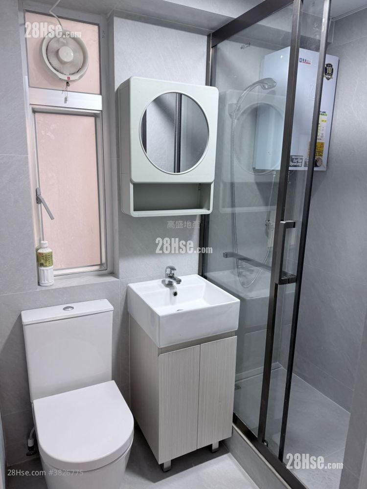 康福樓 租盤 2 房 , 1 浴室 283 平方呎