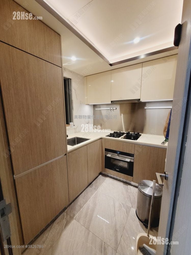 The Regent Sell 2 Bedrooms 524 ft²