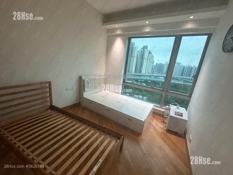 曼克顿山 售盘 4 房 , 3 浴室 1,351 平方尺