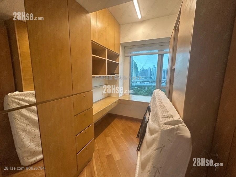 曼克顿山 售盘 4 房 , 3 浴室 1,351 平方尺